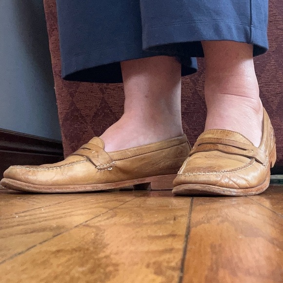 Frye Vintage Loafers, size 9 - Picture 12 of 13